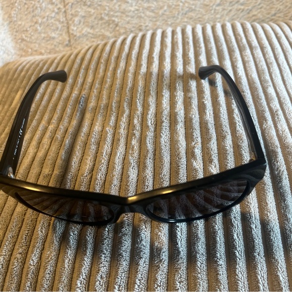 CHANEL Polarized Square CC Sunglasses 5380 Black - Picture 2 of 9